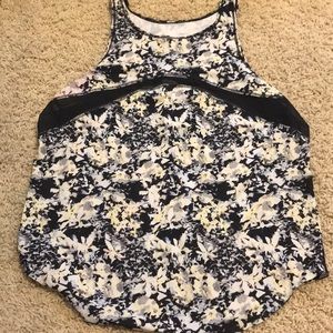 Lululemon Sun Runner Tank Black and Yellow 4